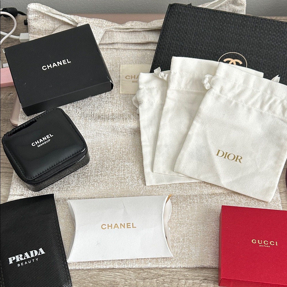 Gift with purchase GWP 8 Piece Set: Gucci Dior